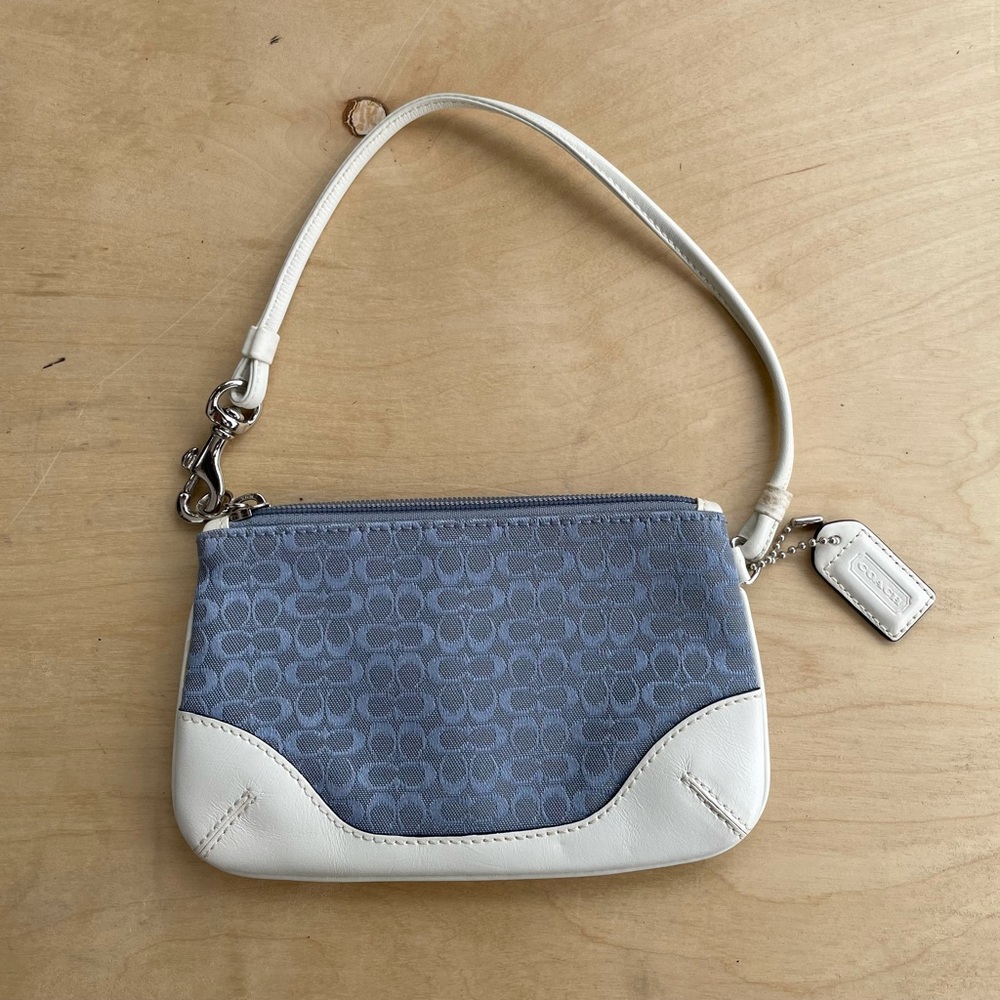 *COACH* BB Blue Croissant Wristlet~